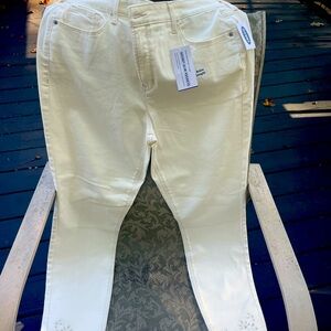 NWT - cream or winter white jeans
